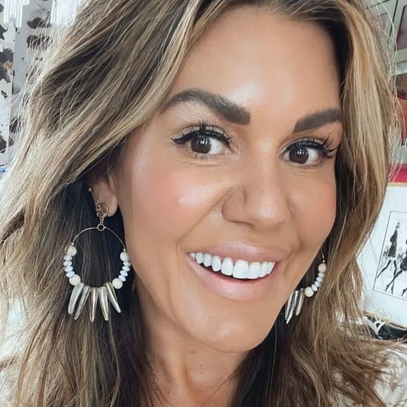 New Plunder "Ellington" Natural Shell Hoop Earrings (3.5") - Picture 3 of 5